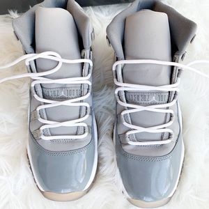 Jordan 11’s cool grey